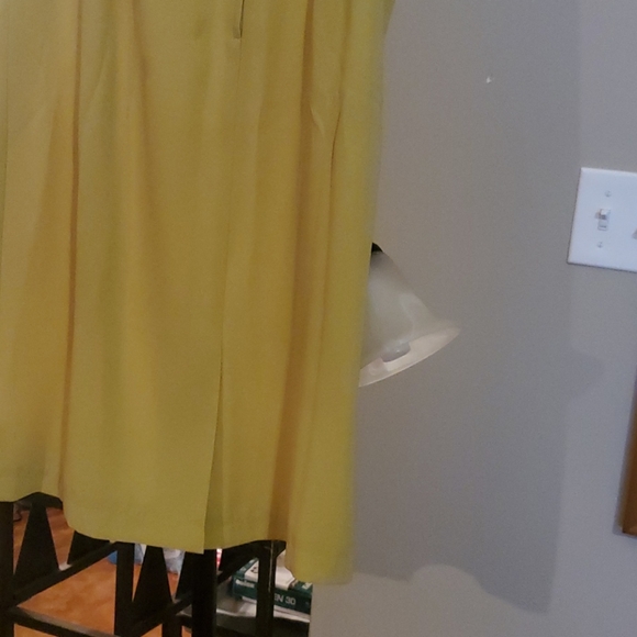 Malinas's womens suit - Picture 4 of 5